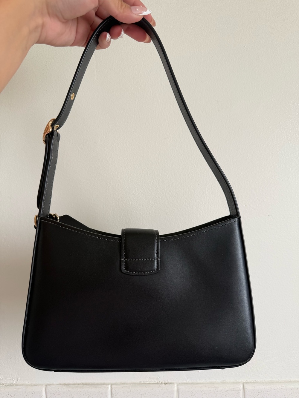Coach Black Leather Shoulder Bag with Gold Hardware - Picture 5 of 5